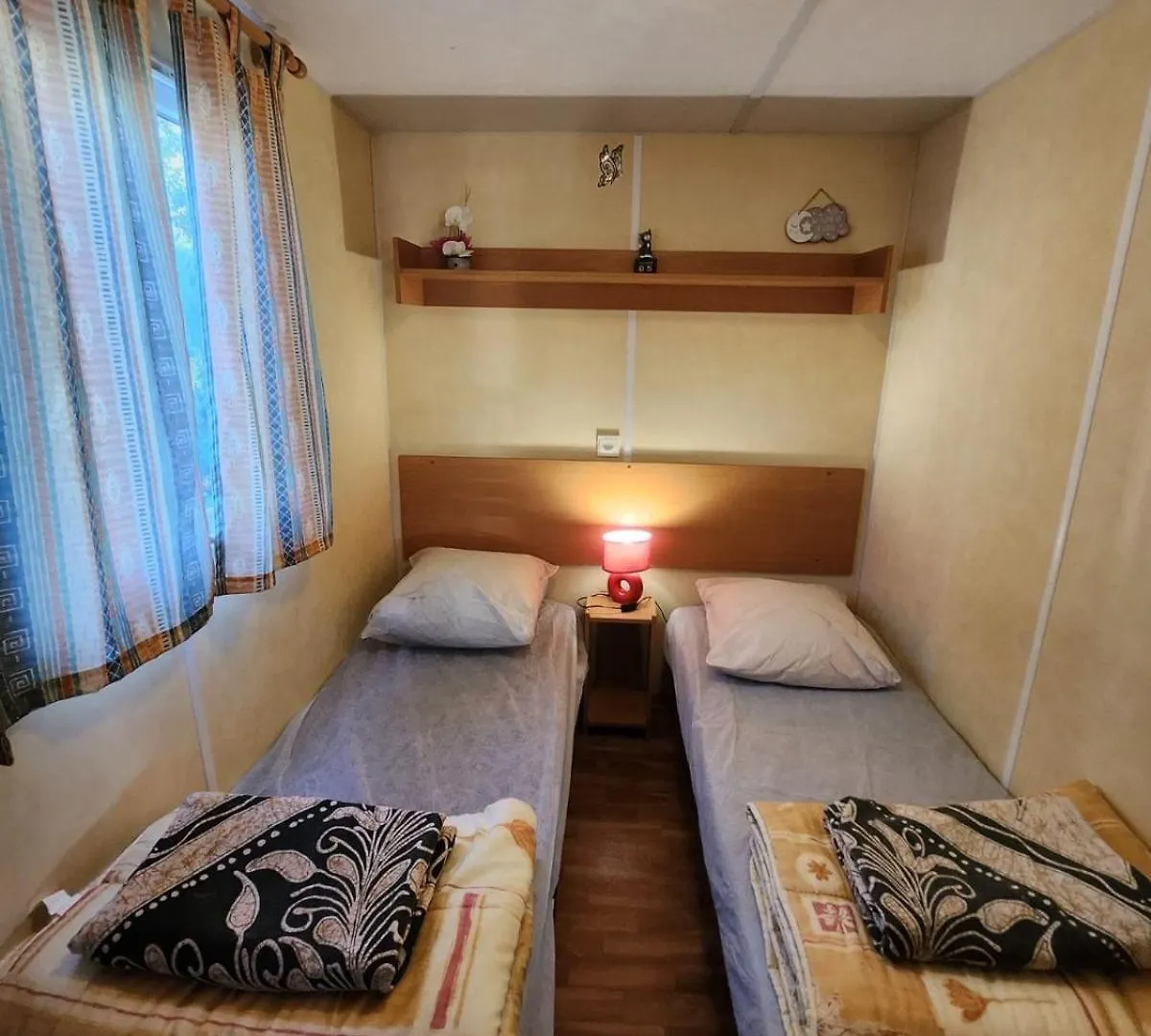 Mobil Home Dans Camping 3 Etoiles Gorges Du Verdon Calme 4 Pers Plancha Sainte-Croix-de-Verdon Semesterbostad