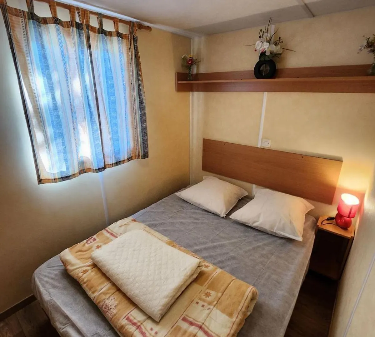Mobil Home Dans Camping 3 Etoiles Gorges Du Verdon Calme 4 Pers Plancha Sainte-Croix-de-Verdon 0*,  France